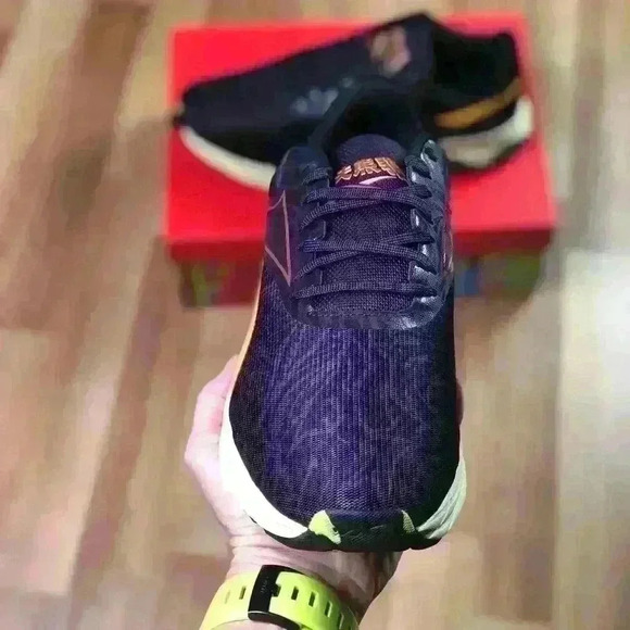 💰HUGE CLEARANCE SALE 💰Teebok Liquifect 180 2.0  AP x Kung Fu Panda GV7168 - Picture 8 of 14